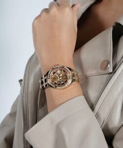 ⁦ساعه جيس للنساء GW0604l3⁩ - الصورة ⁦2⁩