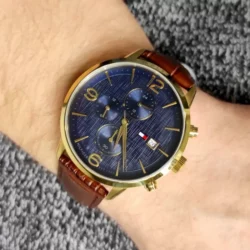 ساعة تومي هيلفيغر للرجال 1710359