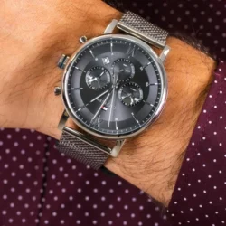 ساعة تومي هيلفيغر للرجال 1710396