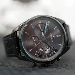 ساعة تومي هيلفيغر للرجال 1710452