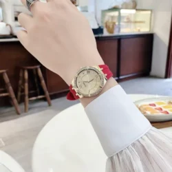 ساعة جيس للنساء GW0034L6