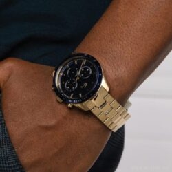 ساعة لاكوست للرجال 2011096