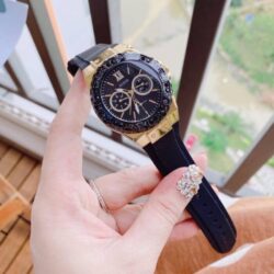 ساعة جيس للنساء W1053L7