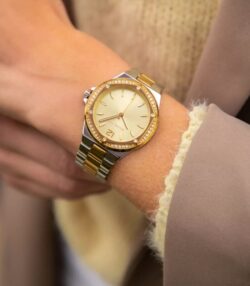 ساعة مايكل كورس للنساء MK6988