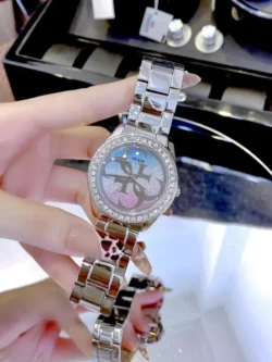 ساعة جيس للنساء W1201L1