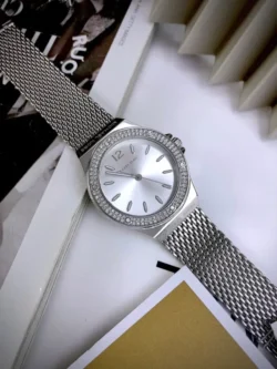 ساعة مايكل كورس للنساء MK7337