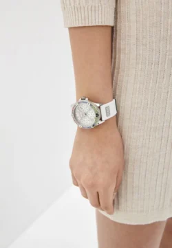 ساعة جيس للنساء GW0045L1