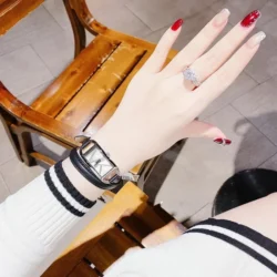 ساعة مايكل كورس للنساء MK4722