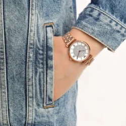 ساعة امبوريو ارماني للنساء AR11244