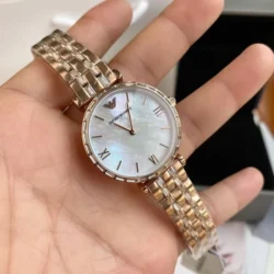 ساعة امبوريو ارماني للنساء AR11294