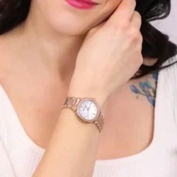 ساعة امبوريو ارماني للنساء AR11523