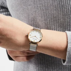 ساعة إمبوريو أرماني للنساء AR2068