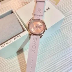 ساعة مايكل كورس للنساء MK7139