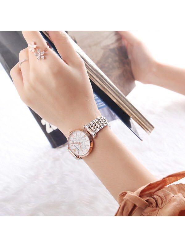 ساعة امبوريو ارماني للنساء AR1926