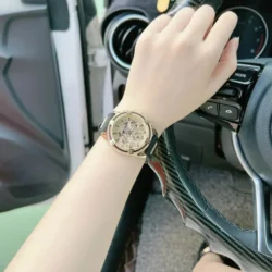 ساعة جيس للنساء GW0536L3