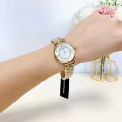 ساعة امبوريو ارماني للنساء AR1907