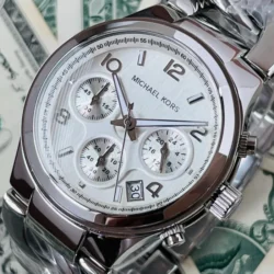 ساعة مايكل كورس للنساء MK3149