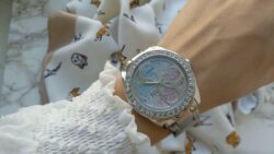 ساعة جيس للنساء W1201L1