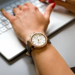 ساعة مايكل كورس للنساء MK6917