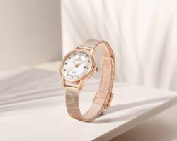 ساعة نافي فورس حريمي NF5010S-RG-GN-RG