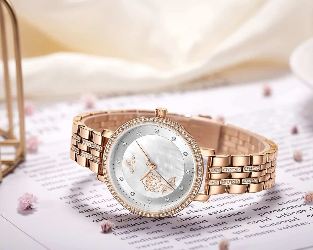 ساعة نافي فورس حريمي NF5017-RG-W