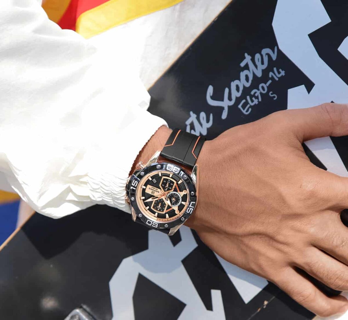 ساعة نافي فورس رجالي NF8018T-RG-B-O