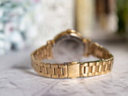 ساعة مايكل كورس للنساء MK4334