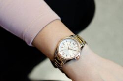 ساعة مايكل كورس للنساء MK6686