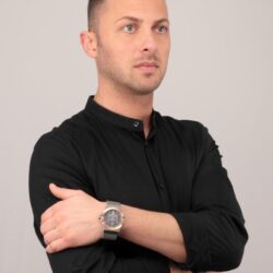 ساعة مازيراتي للرجال R8853108007