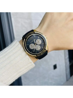 ساعة مايكل كورس للنساء MK6944