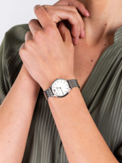 ساعة امبوريو ارماني للنساء AR11112