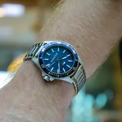 ساعة تومي هيلفيغر للرجال 1792012