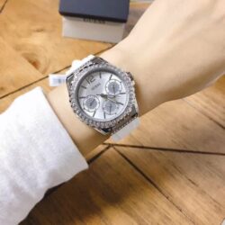 ساعة جيس للنساء W0846L8