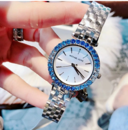 ساعة مايكل كورس للنساء MK4516