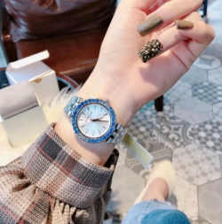 ساعة مايكل كورس للنساء MK4516