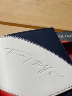 ⁦محفظة تومي هيلفيجر⁩ - الصورة ⁦7⁩