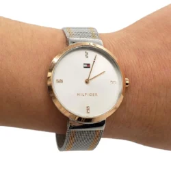 ⁦ساعة تومي هيلفيغر للنساء 1782221⁩ - الصورة ⁦4⁩