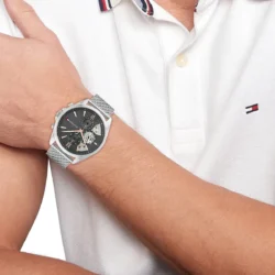 ⁦ساعة تومي هيلفيغر للرجال 1710646⁩ - الصورة ⁦5⁩