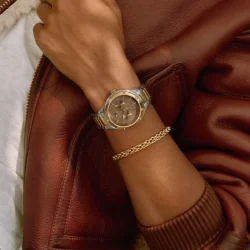 ⁦ساعة تومي هيلفيغر للنساء 1782658⁩ - الصورة ⁦7⁩