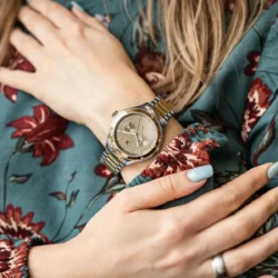 ⁦ساعة تومي هيلفيغر للنساء 1782658⁩ - الصورة ⁦8⁩