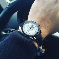 ⁦ساعة أوميغا (سبيدماستر) للرجال 311.32.42.30.04.003⁩ - الصورة ⁦8⁩