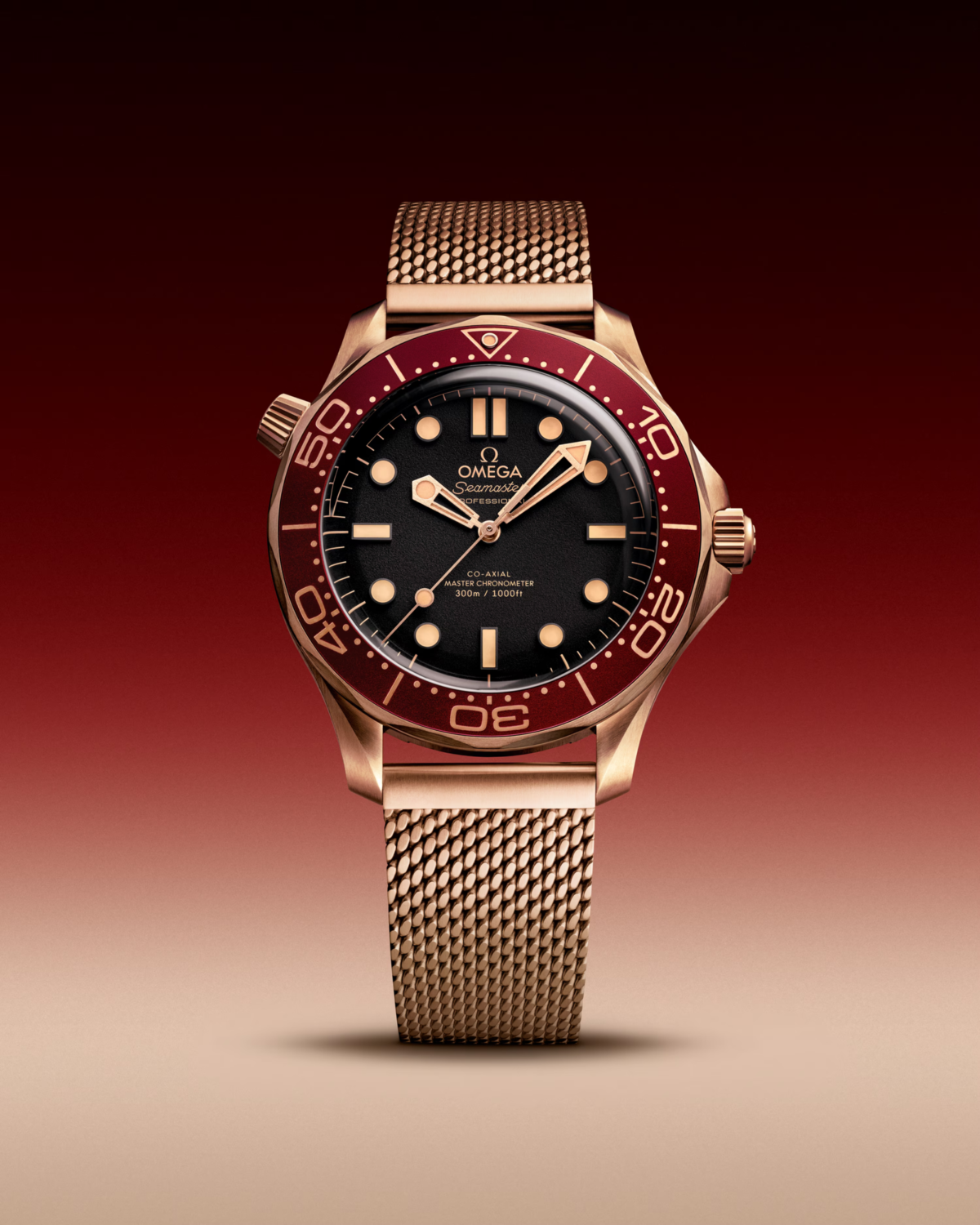 ⁦Omega Seamaster Diver 300M 42 mm, Bronze gold on Bronze gold⁩ - الصورة ⁦3⁩