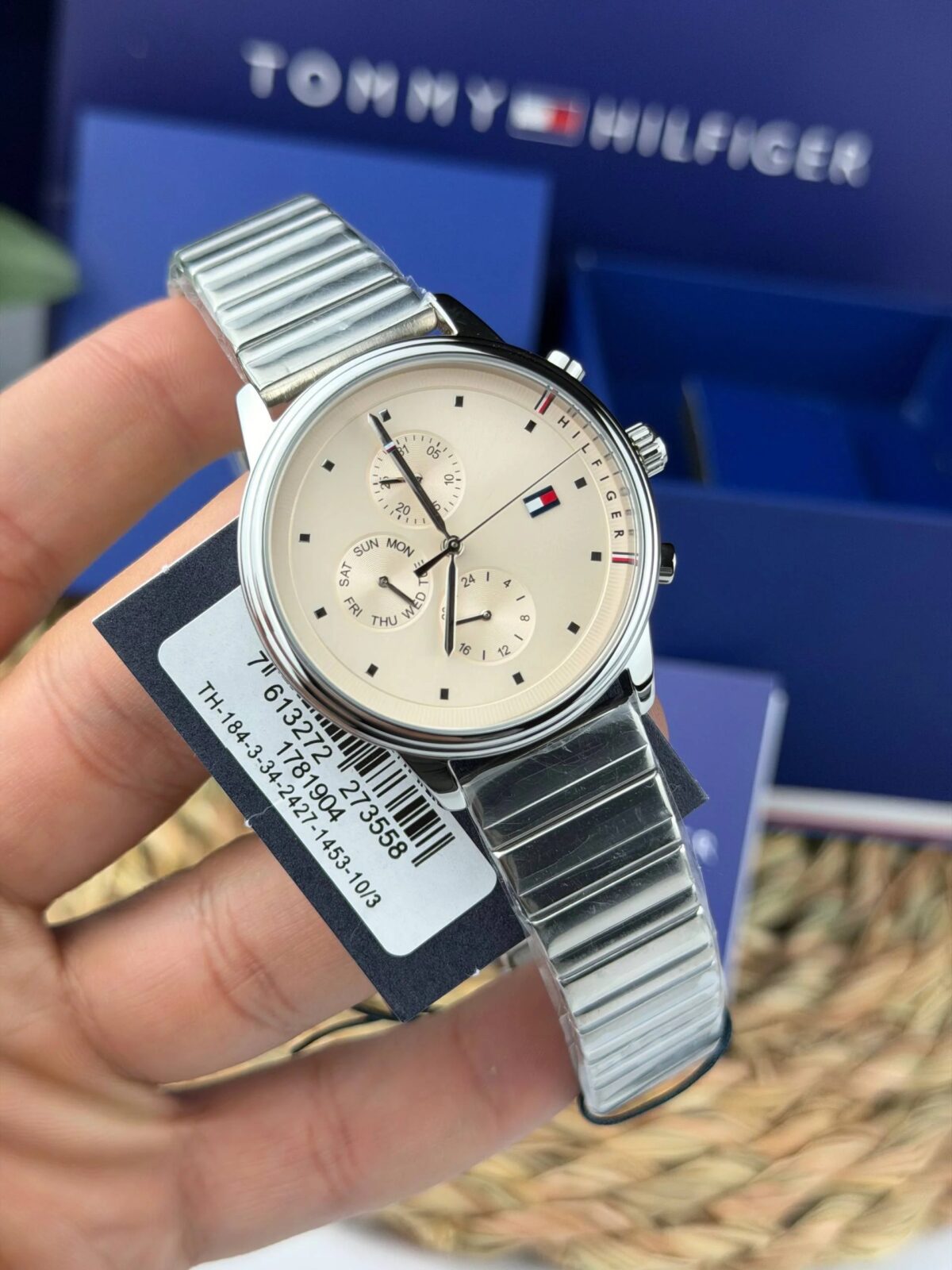 ⁦Tommy Hilfiger watch for Women - 1781904⁩ - الصورة ⁦2⁩