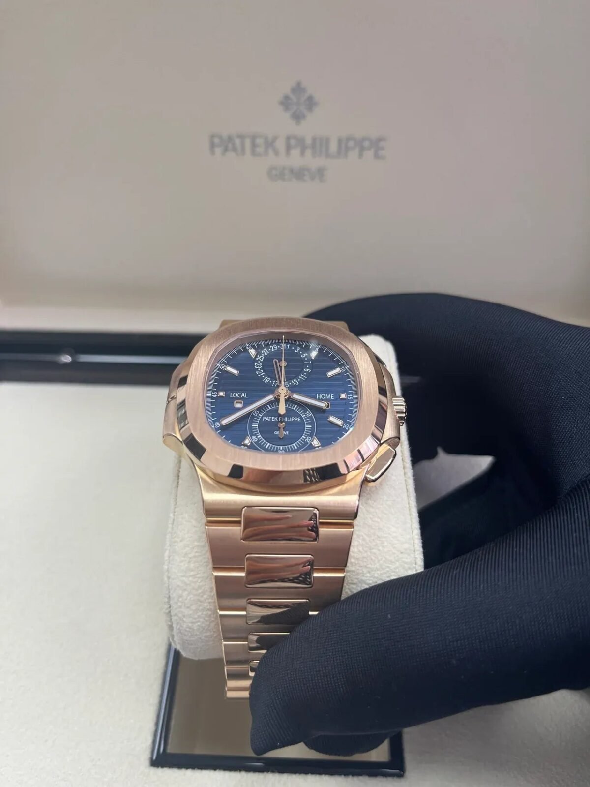 ⁦Patek Philippe Nautilus MPN: 5990/1R-001⁩ - الصورة ⁦6⁩