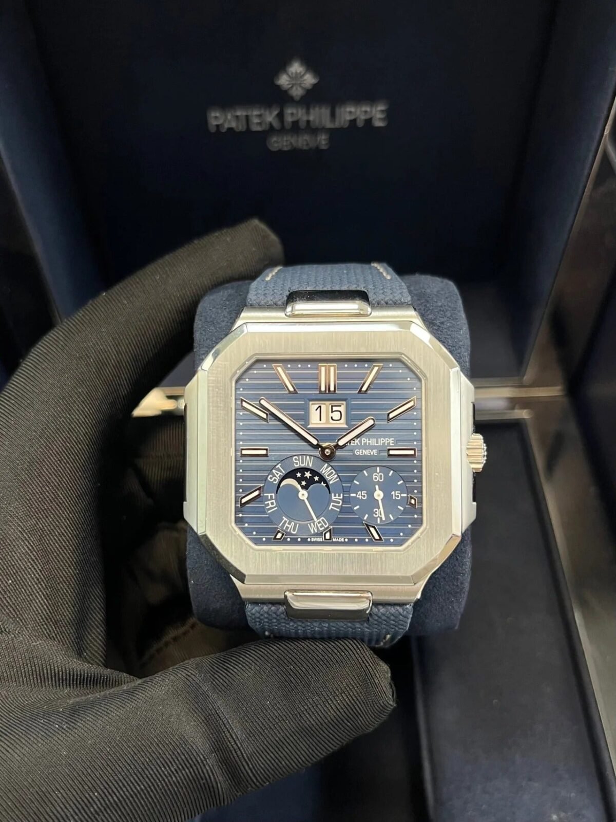 ⁦Patek Philippe Watch For Men 5822P-001⁩ - الصورة ⁦3⁩